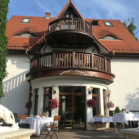 Dworek Oliwski Bed & Breakfast Gdansk Luaran gambar
