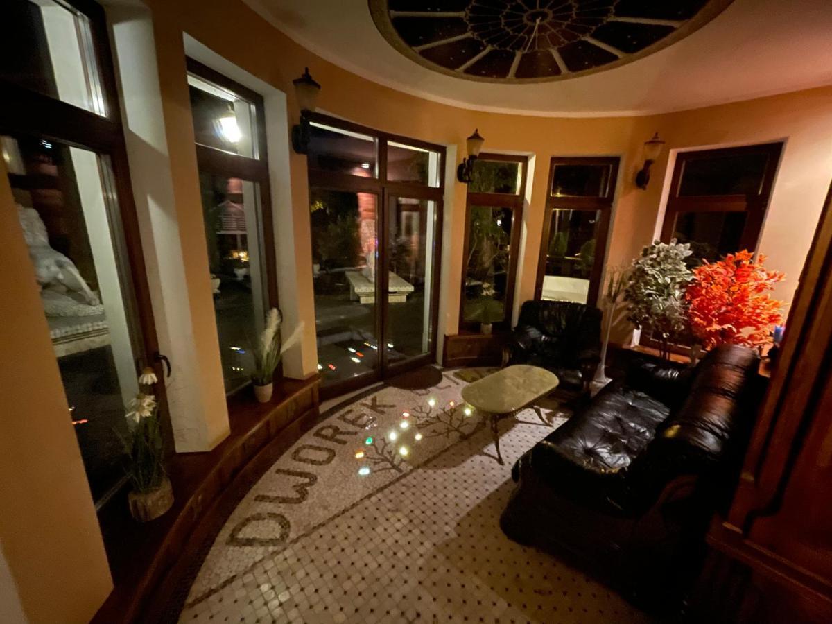 Dworek Oliwski Bed & Breakfast Gdansk Luaran gambar