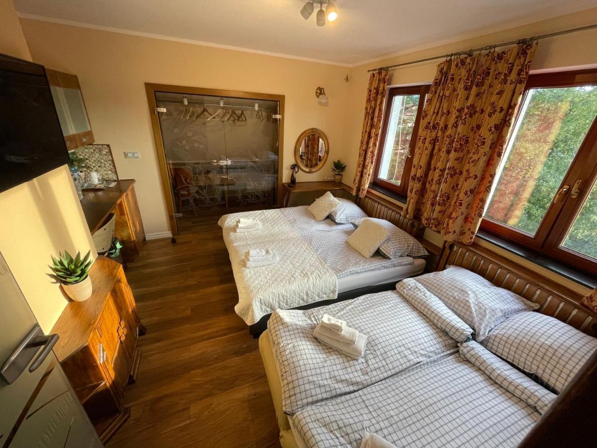 Dworek Oliwski Bed & Breakfast Gdansk Luaran gambar