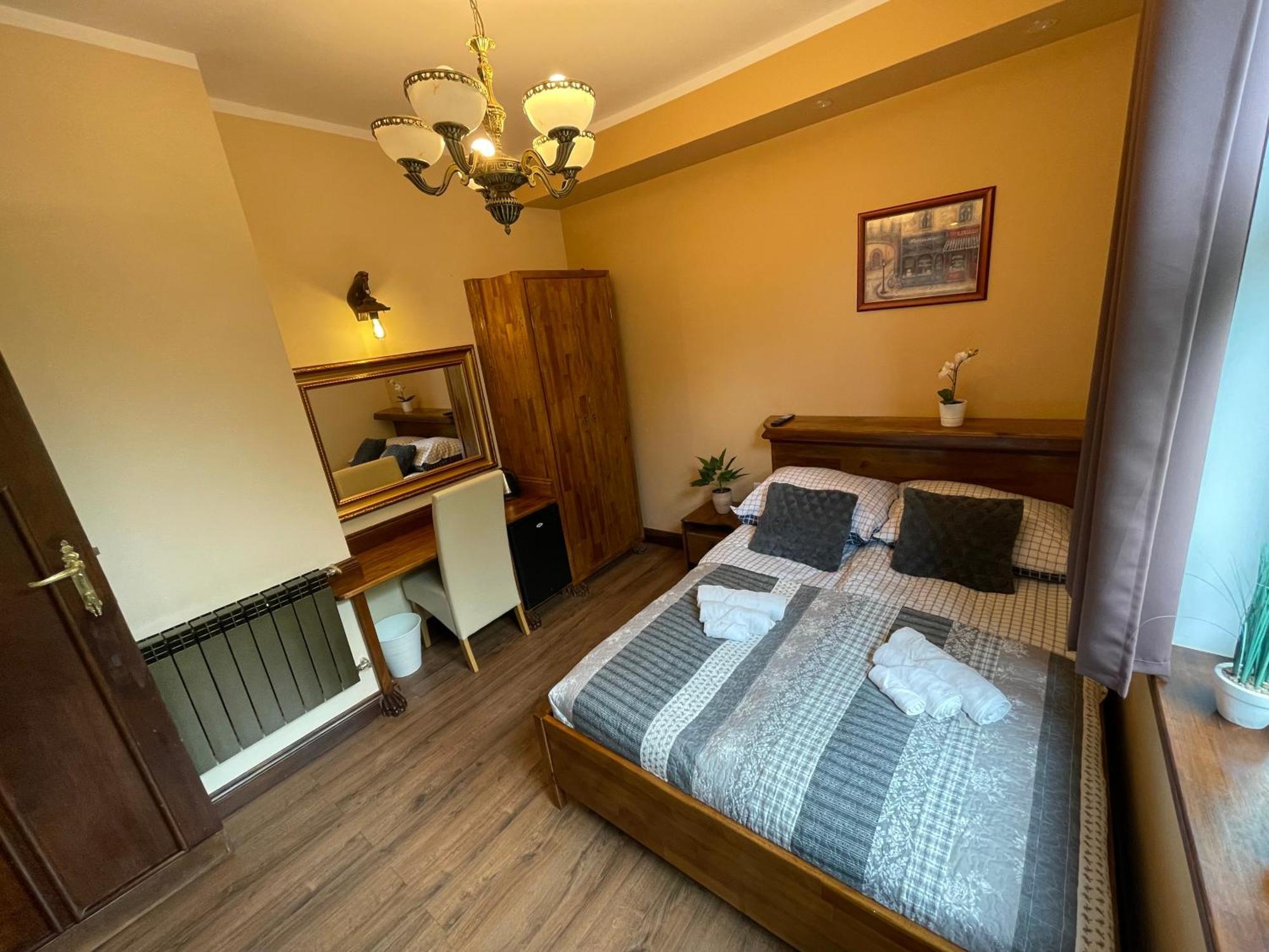 Dworek Oliwski Bed & Breakfast Gdansk Luaran gambar