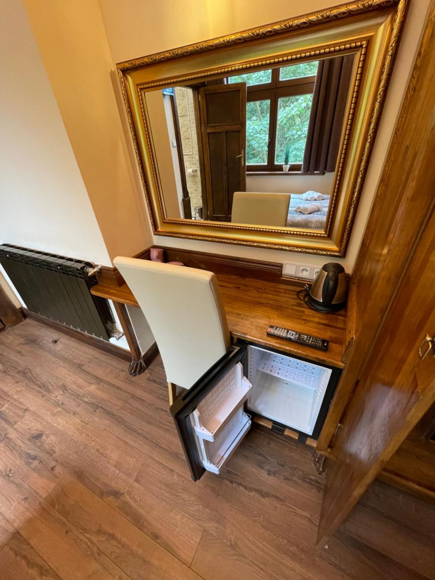 Dworek Oliwski Bed & Breakfast Gdansk Luaran gambar