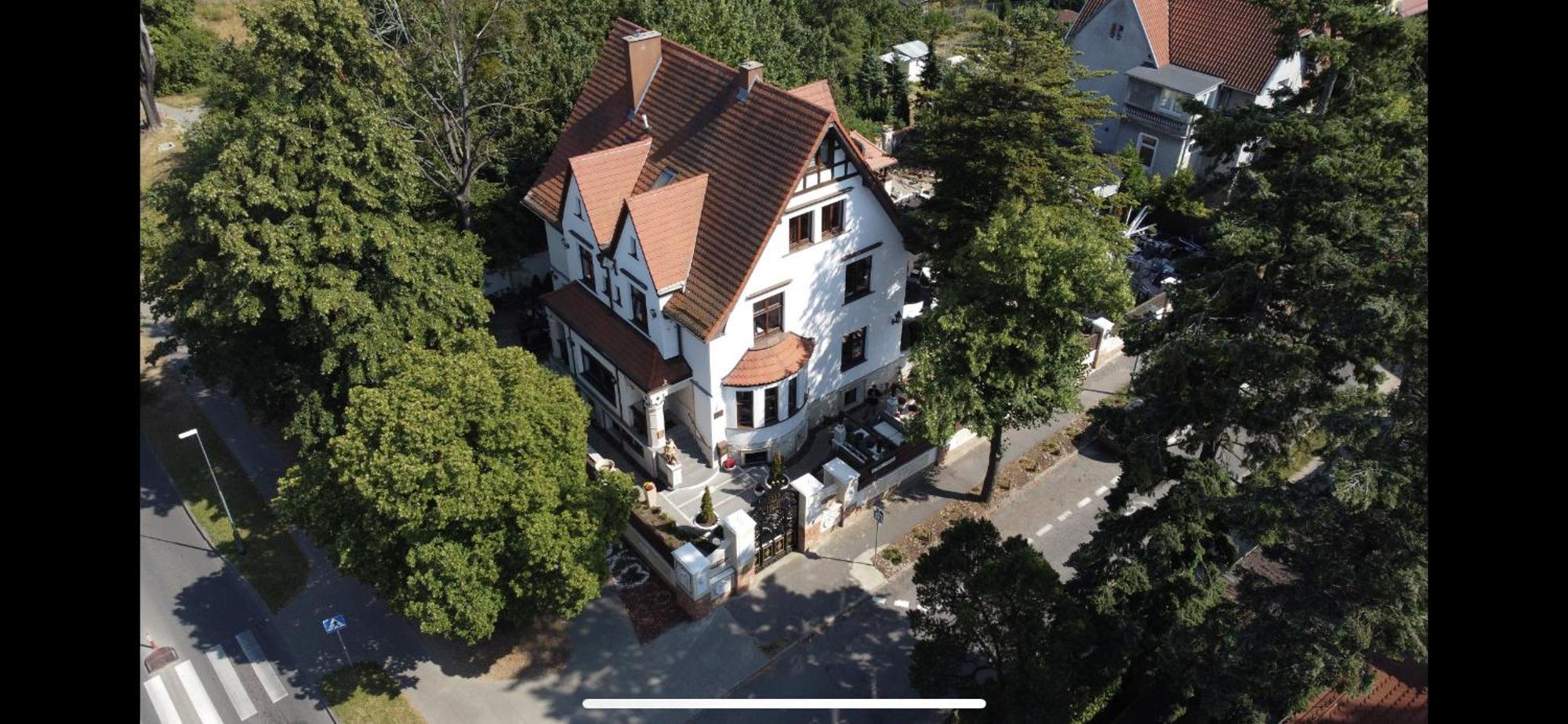 Dworek Oliwski Bed & Breakfast Gdansk Luaran gambar