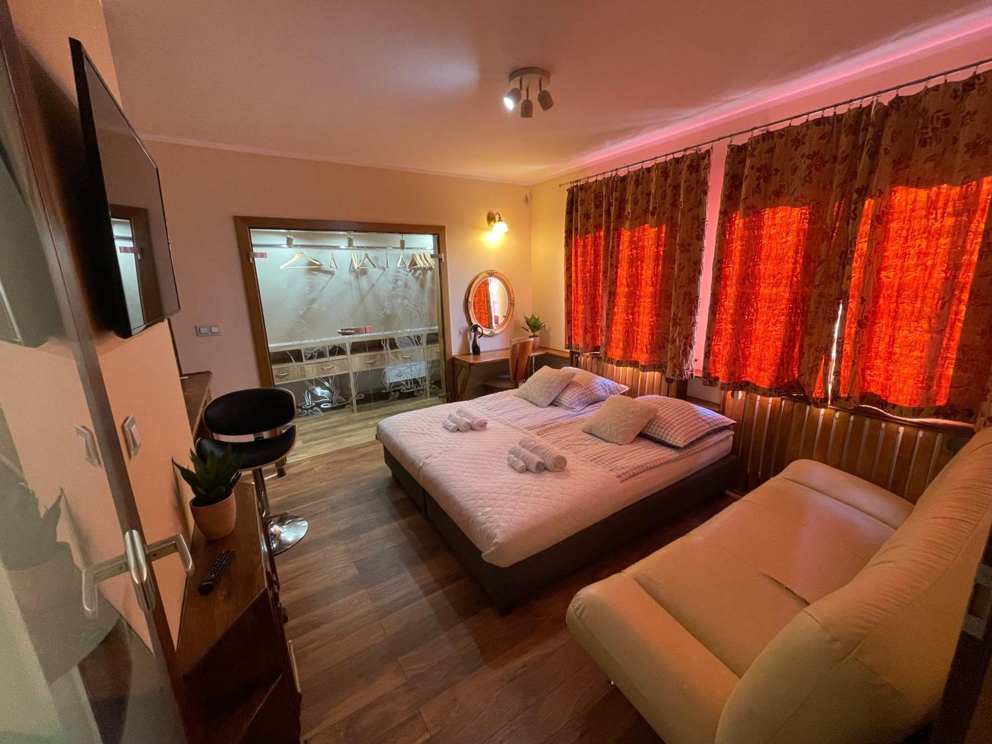 Dworek Oliwski Bed & Breakfast Gdansk Luaran gambar