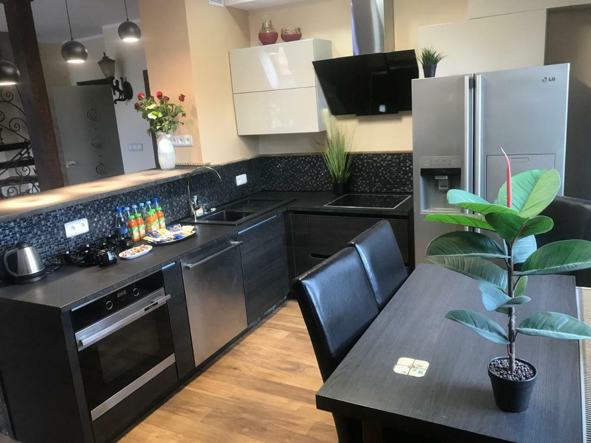 Dworek Oliwski Bed & Breakfast Gdansk Luaran gambar